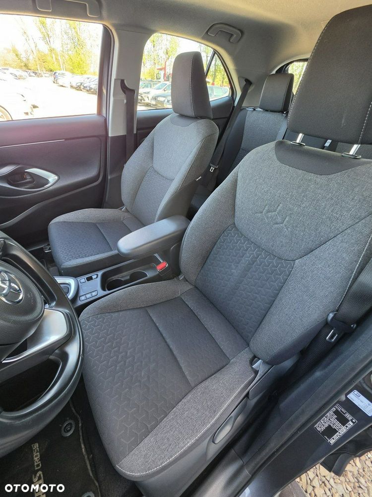 Toyota Yaris Cross - 13