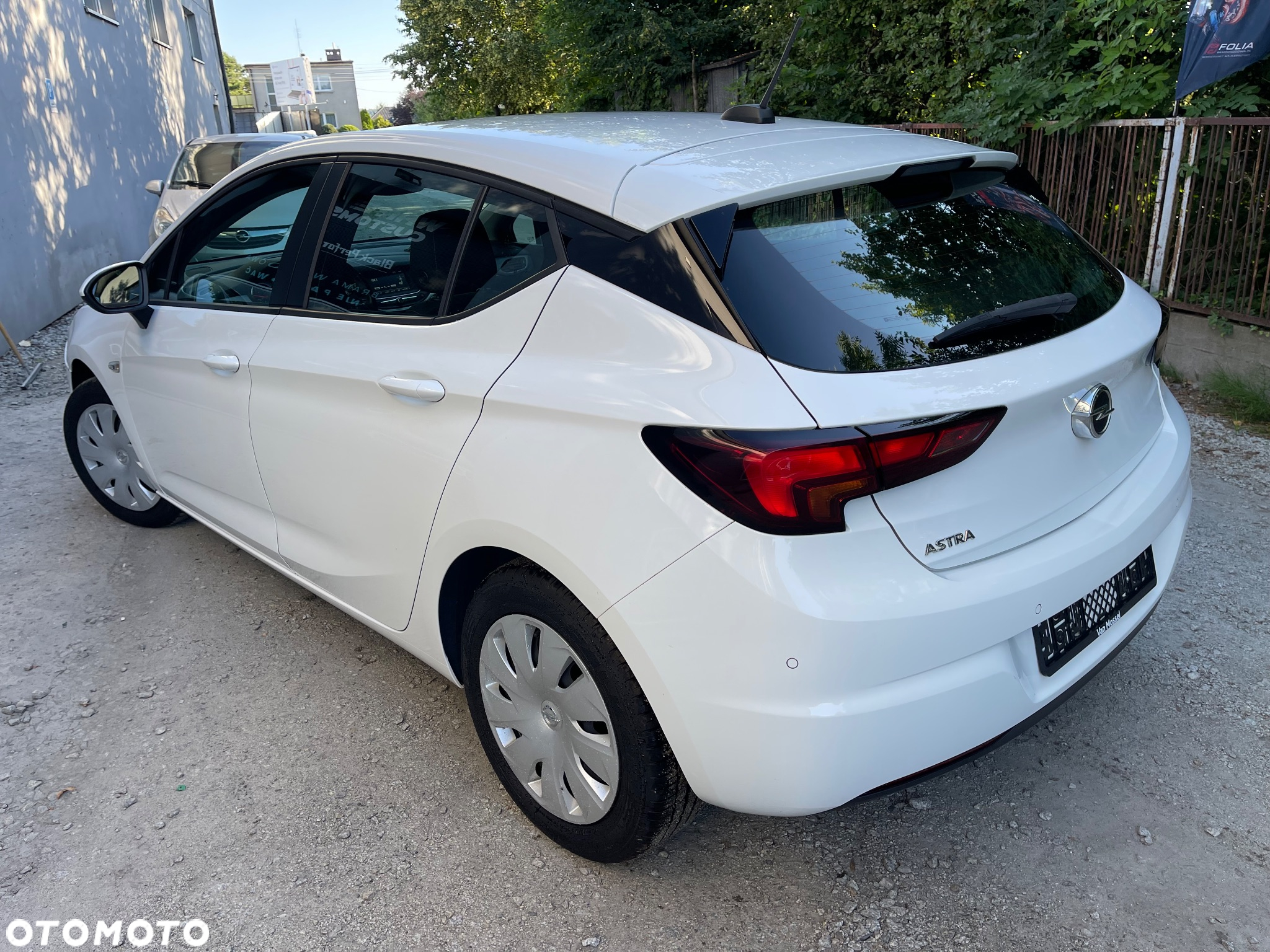 Opel Astra 1.5 D Start/Stop Business Edition - 12