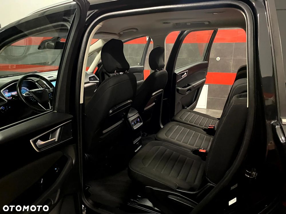 Ford Galaxy 2.0 EcoBoost Titanium - 17