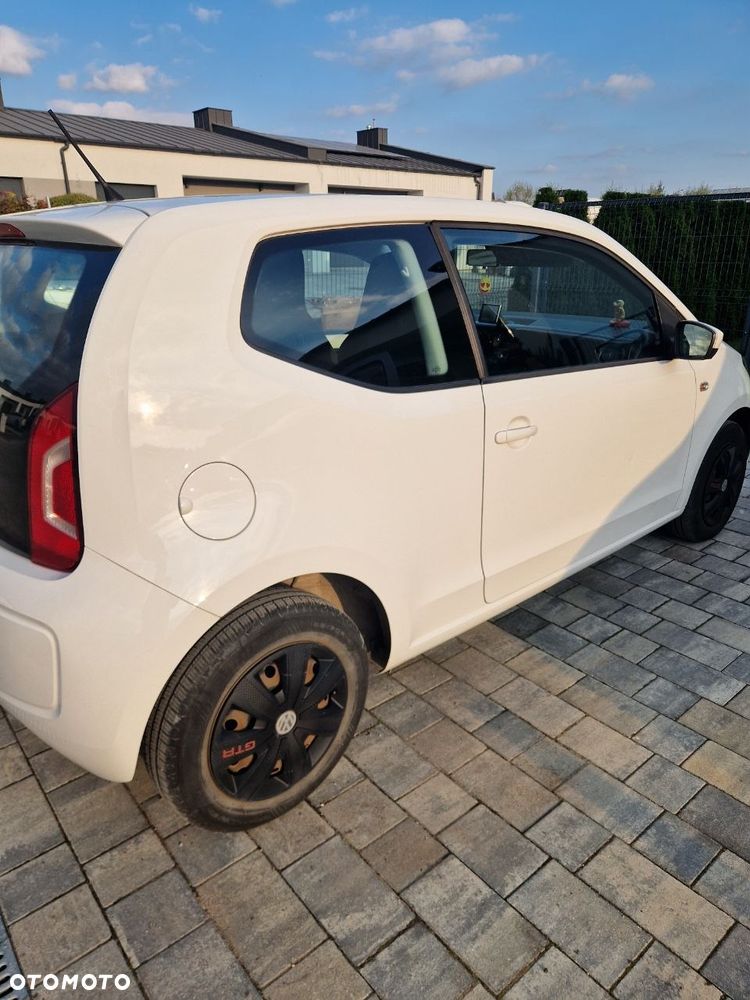 Volkswagen up! - 12