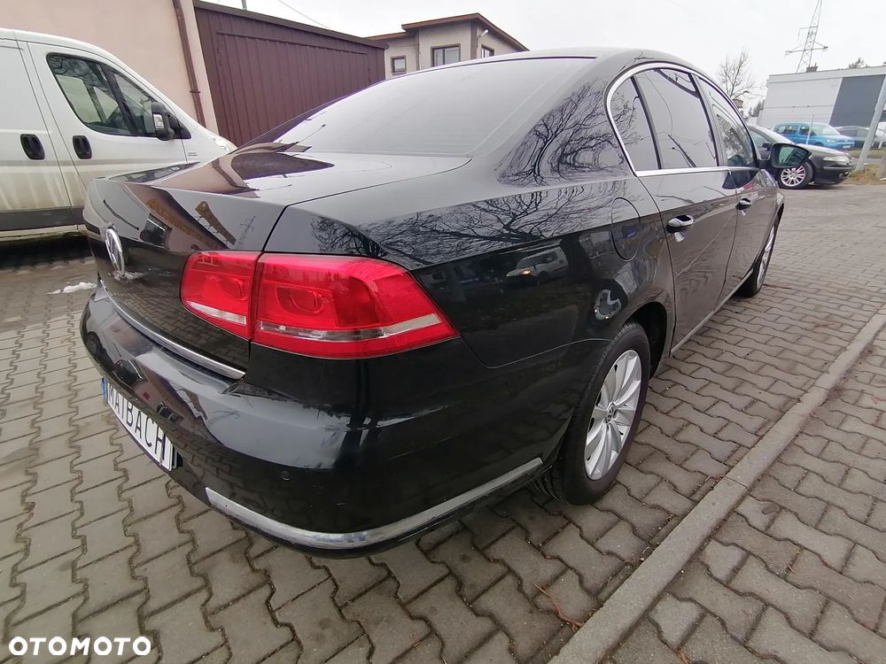 Volkswagen Passat - 10