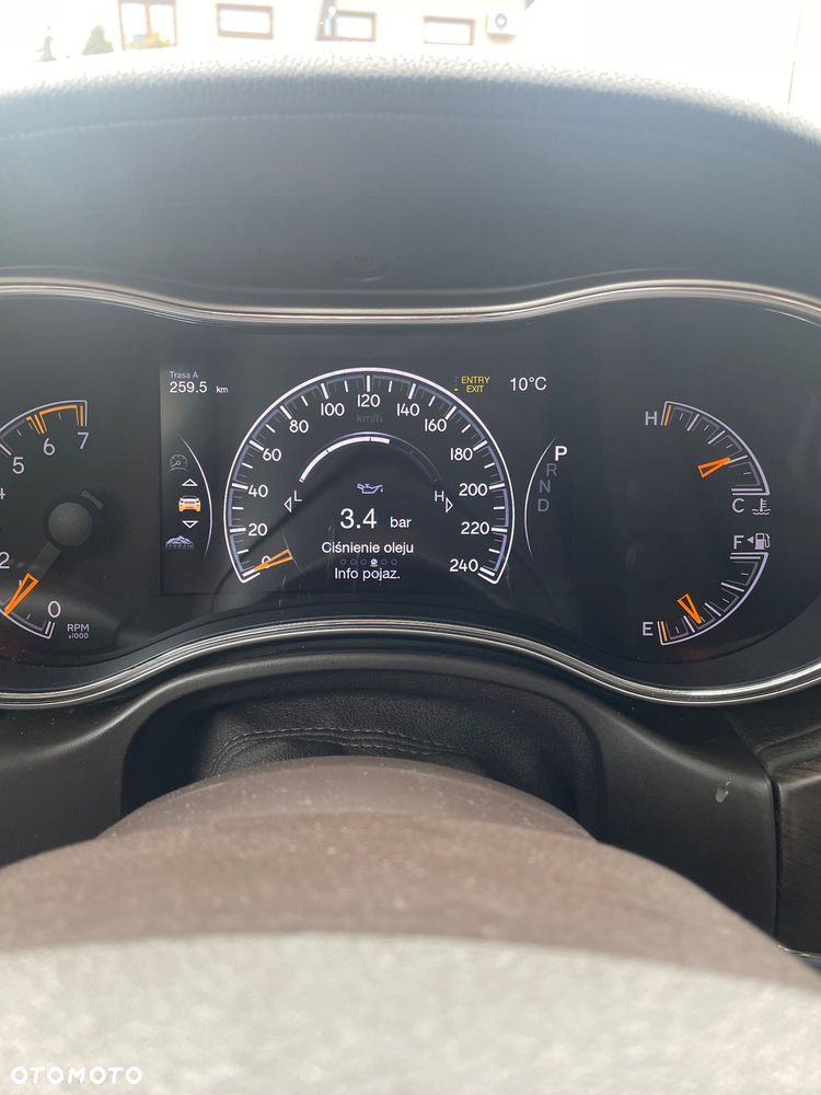 Jeep Grand Cherokee 5.7 V8 HEMI 4WD Automatik Overland - 25