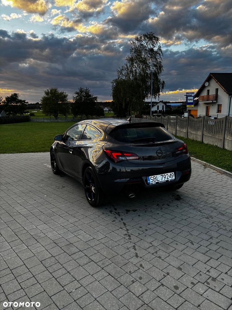 Opel Astra 2.0 CDTI Enjoy S&S - 2