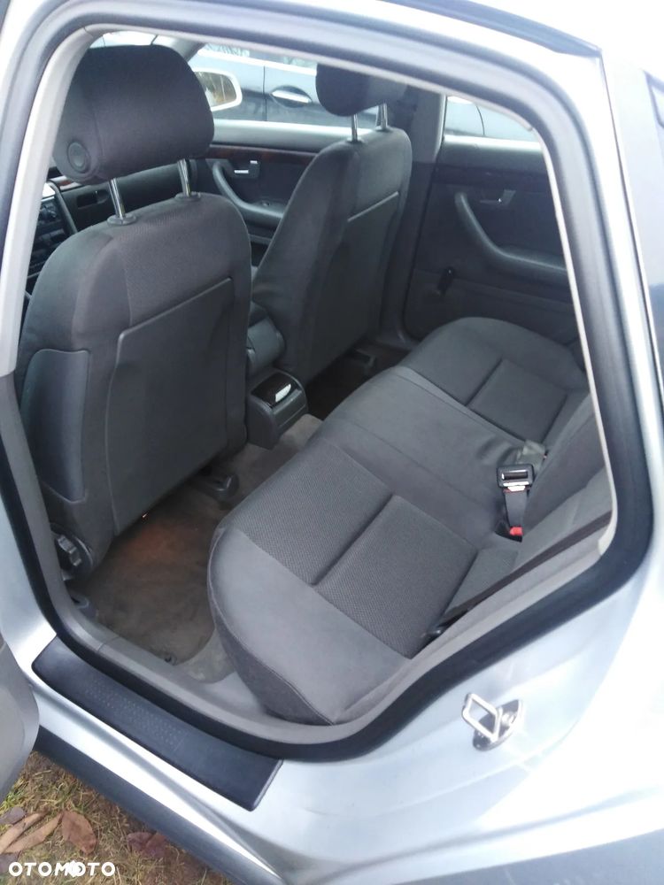 Audi A4 Limousine 2 - 8