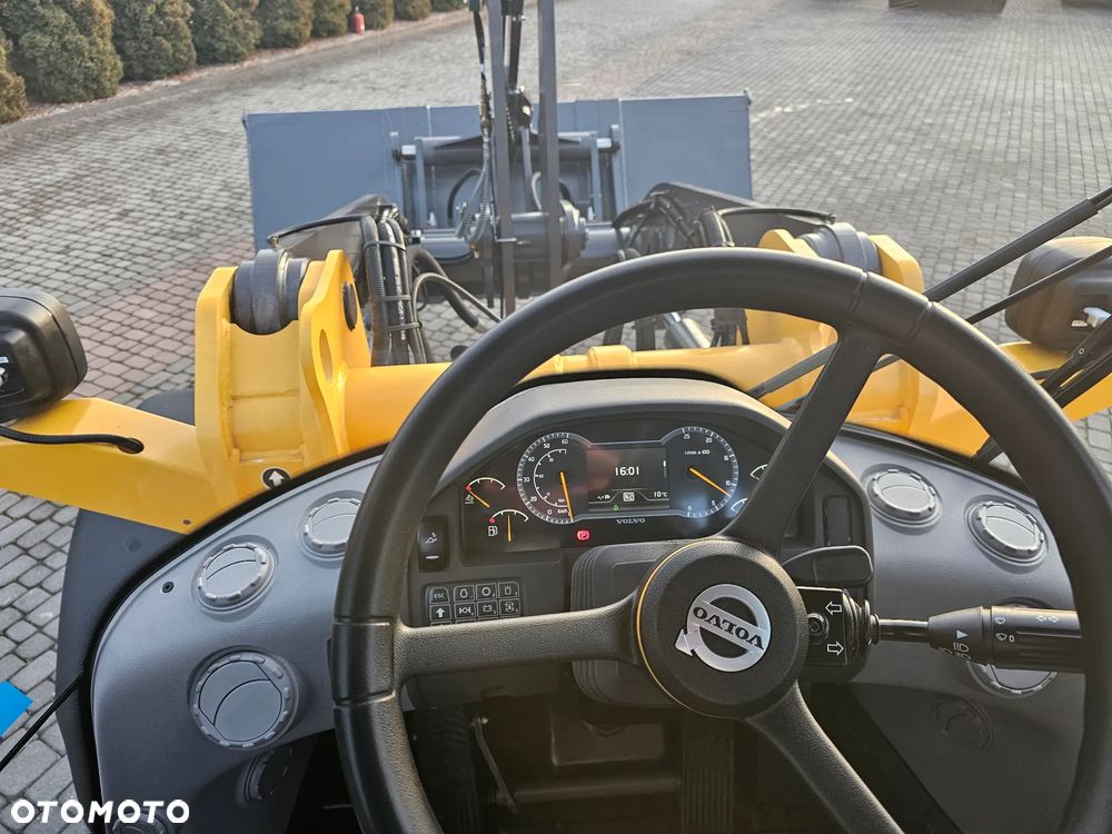 Volvo L45H ŁADOWARKA 10tonowa Salon POLSKA Serwis 100% - 32