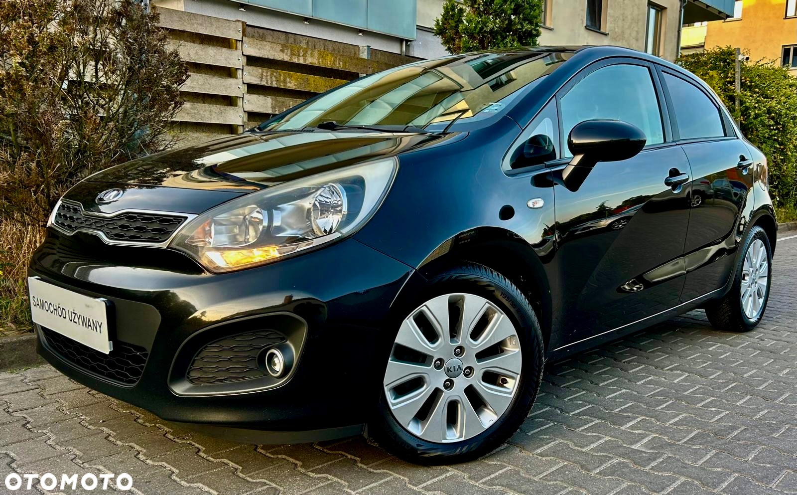 Kia Rio 1.4 L - 13