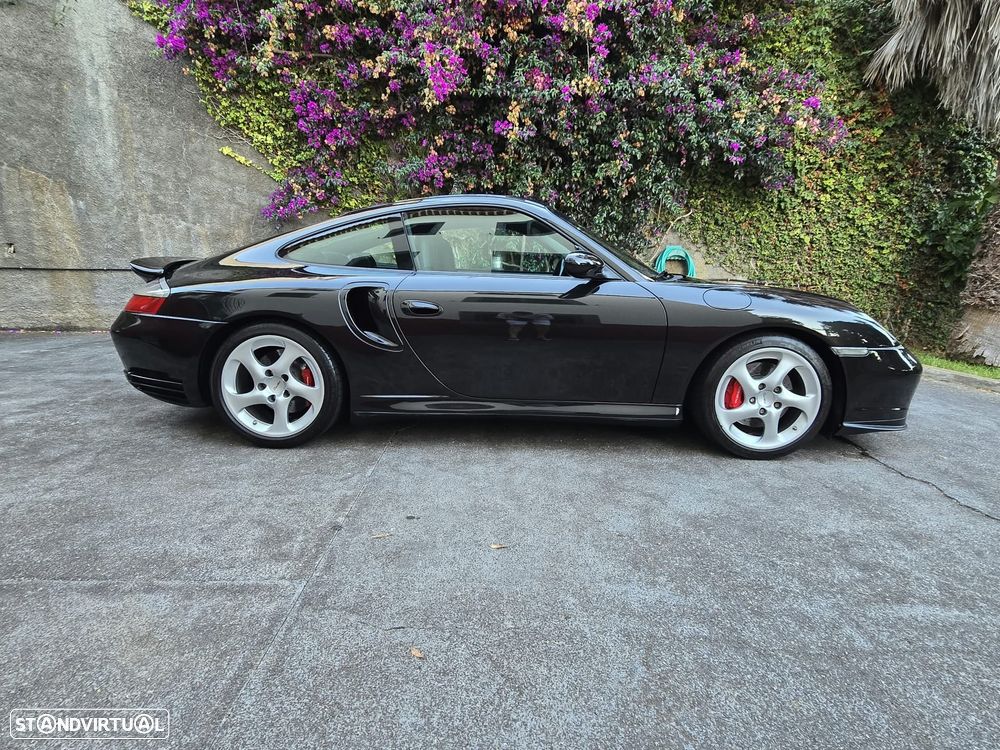 Porsche 911 (996) Turbo - 1