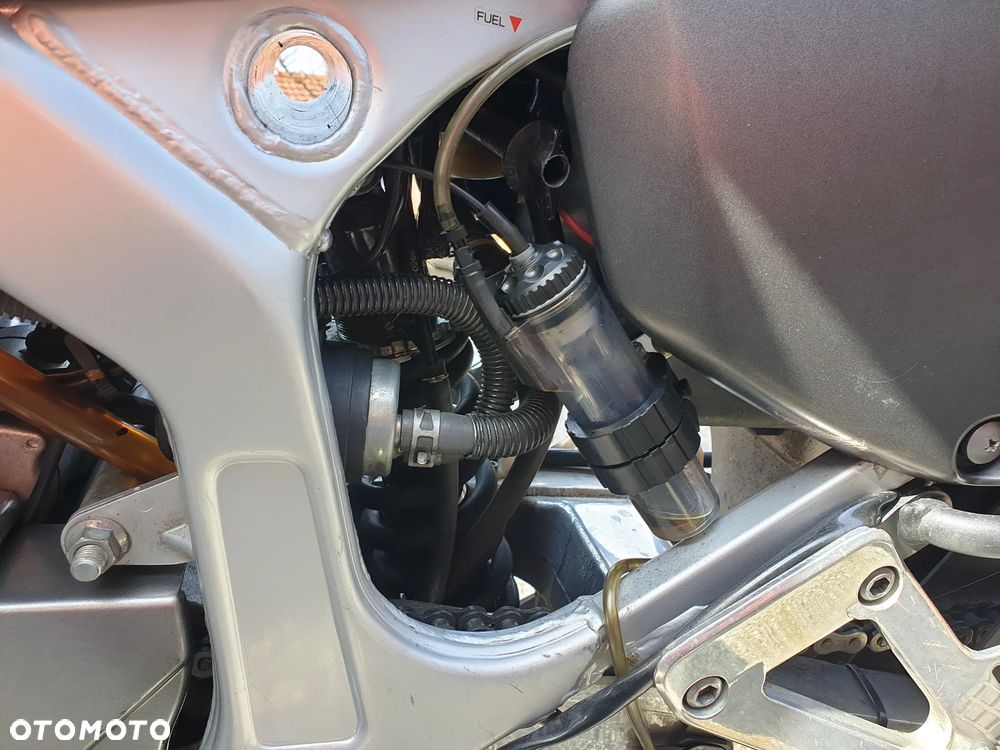 Honda XRV - 4
