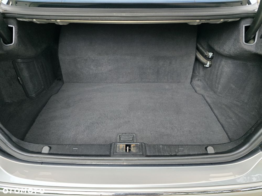 Mercedes-Benz Klasa E 240 Avantgarde - 37