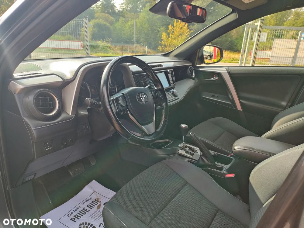 Toyota RAV4 - 18
