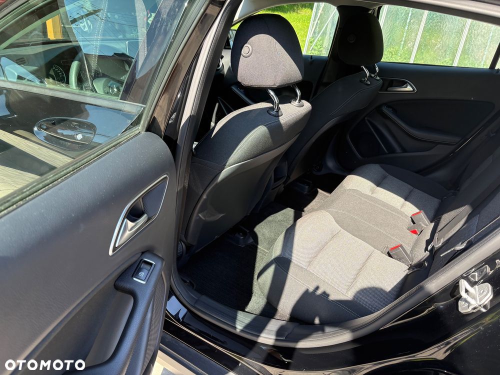 Mercedes-Benz GLA - 19