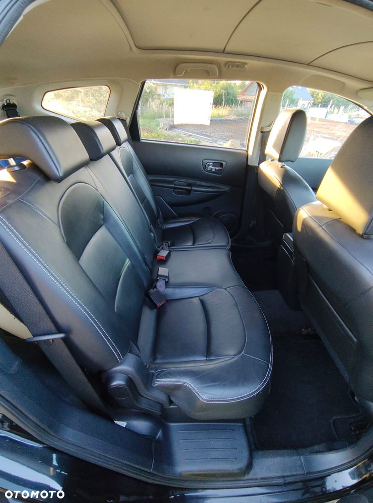 Nissan Qashqai+2 - 16