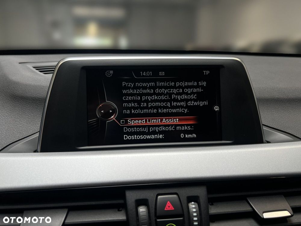 BMW X1 xDrive18d Sport Line - 29
