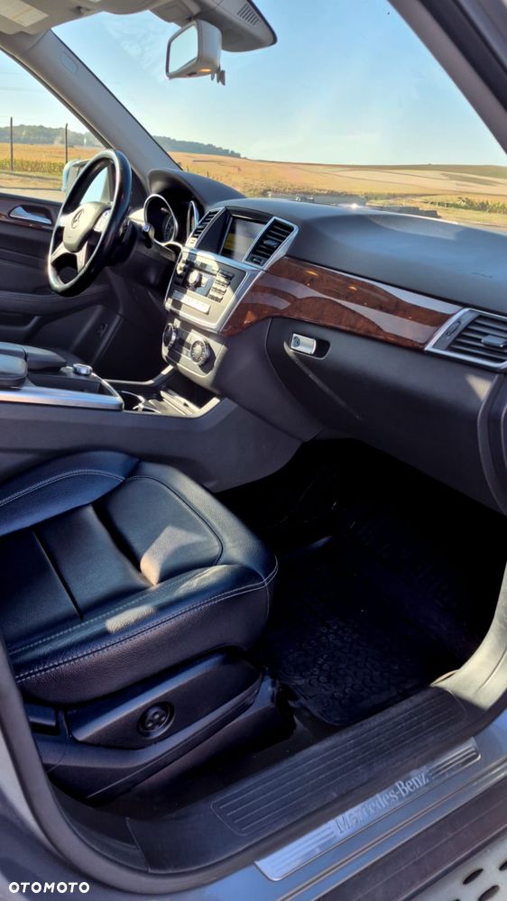Mercedes-Benz ML - 7