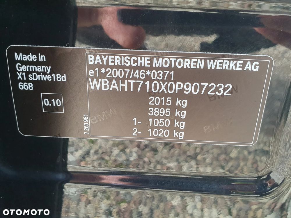BMW X1 sDrive18d Sport Line - 16