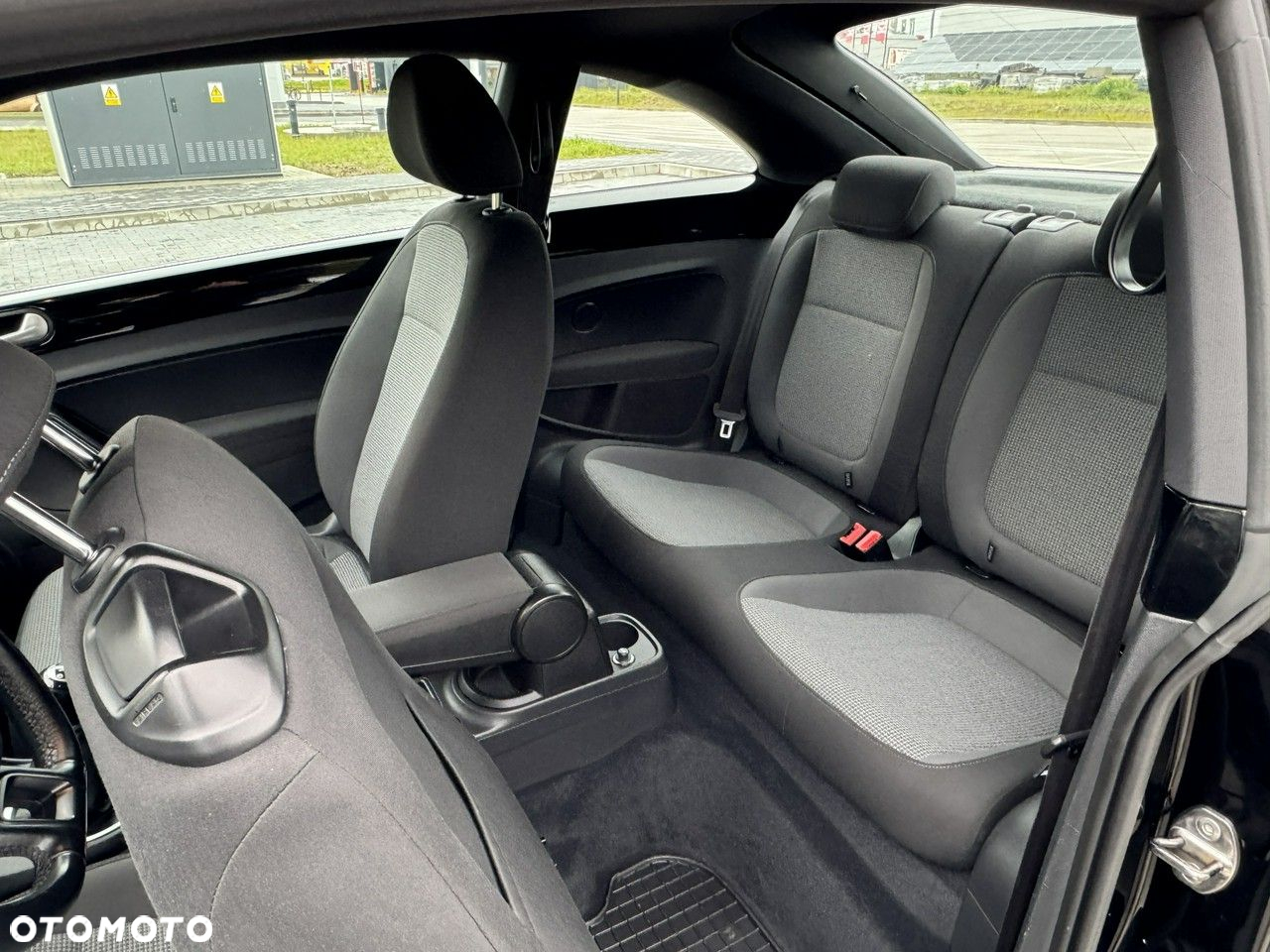 Volkswagen New Beetle - 30