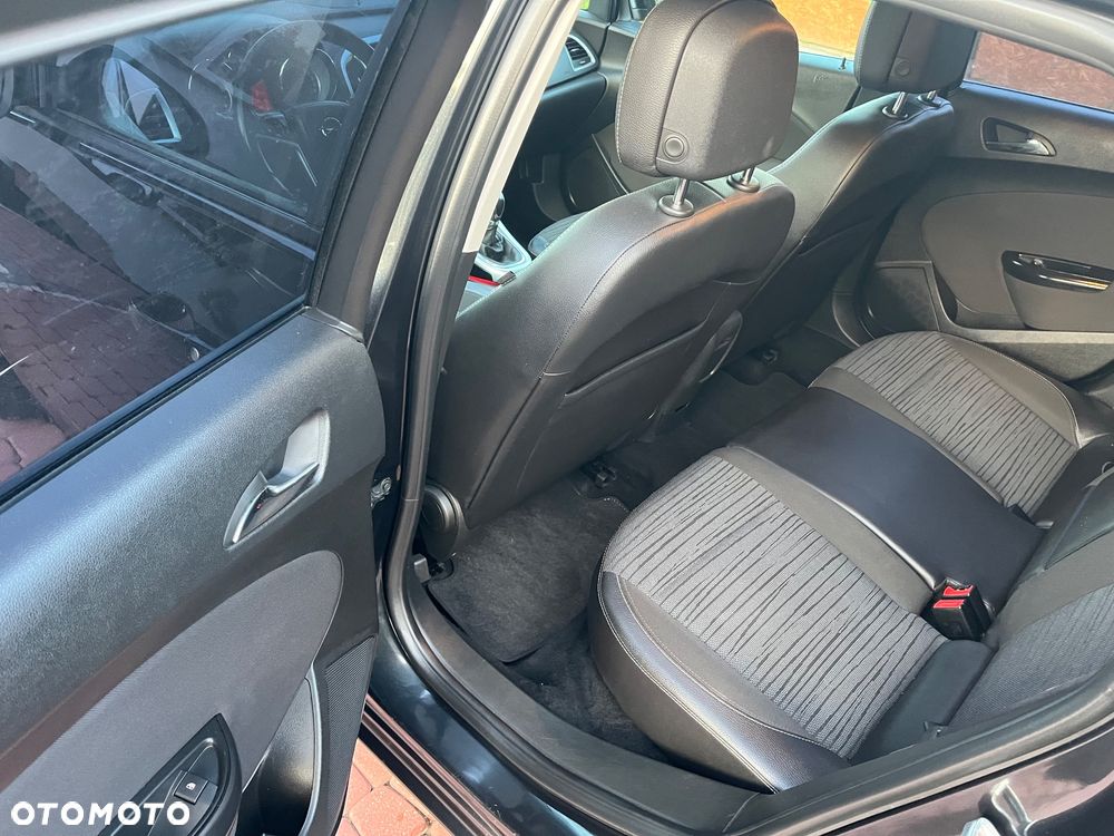 Opel Astra 1.4 T Active - 11