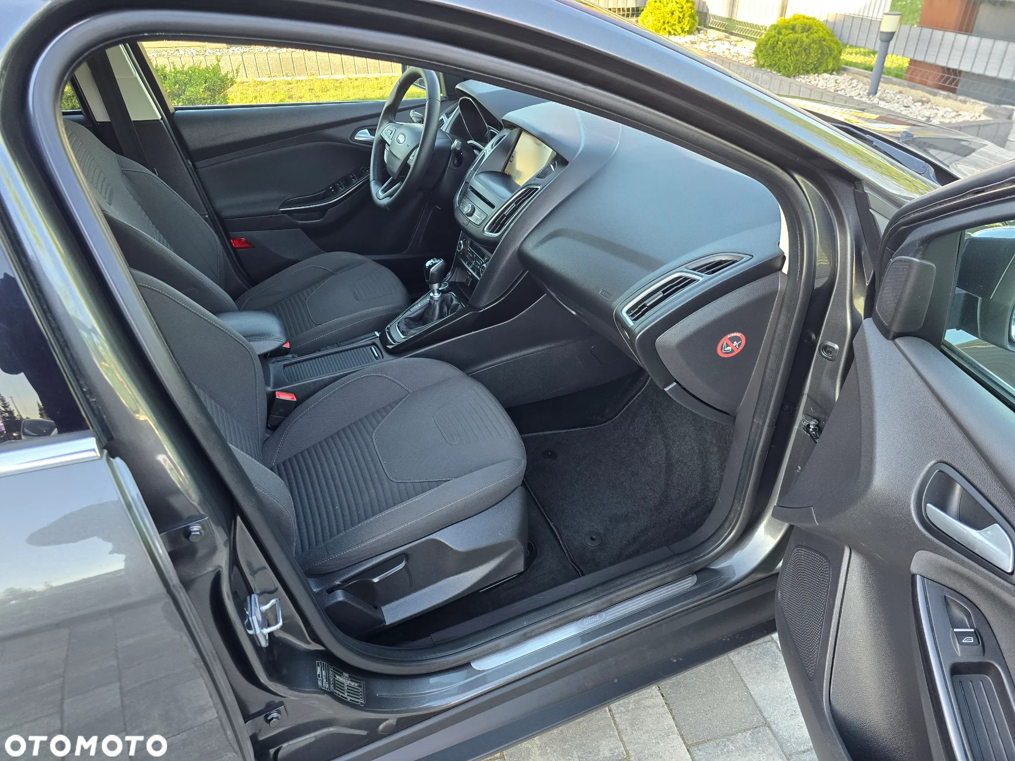 Ford Focus 1.0 EcoBoost Start-Stopp-System TITANIUM DESIGN - 15
