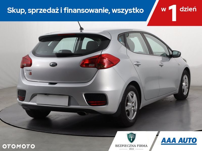 Kia Ceed - 6