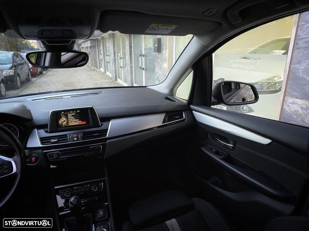 BMW 216 Active Tourer d Line Sport - 19