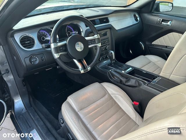 Ford Mustang 3.7 V6 Premium - 17
