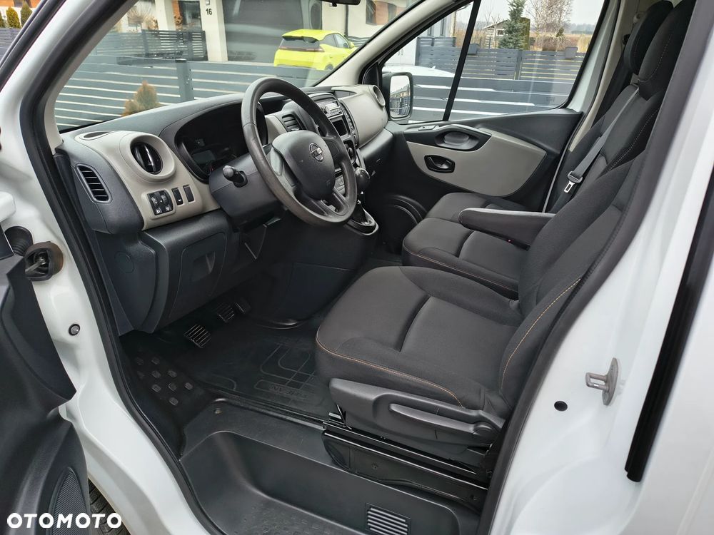 Nissan NW300 - 9