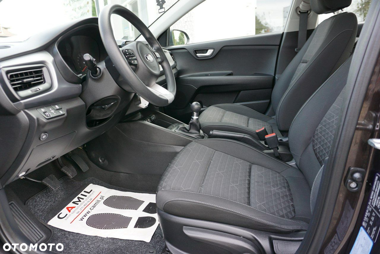Kia Rio - 11
