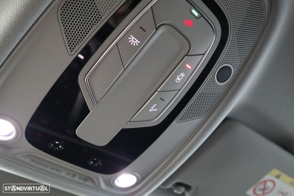 Audi A4 Avant 2.0 TDI S tronic - 43