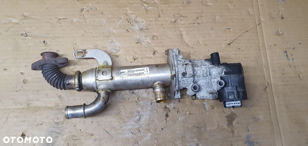 Zawór EGR chłodnica chłodniczka spalin Fiat Scudo 2.0 HDI 9645689780 - 1