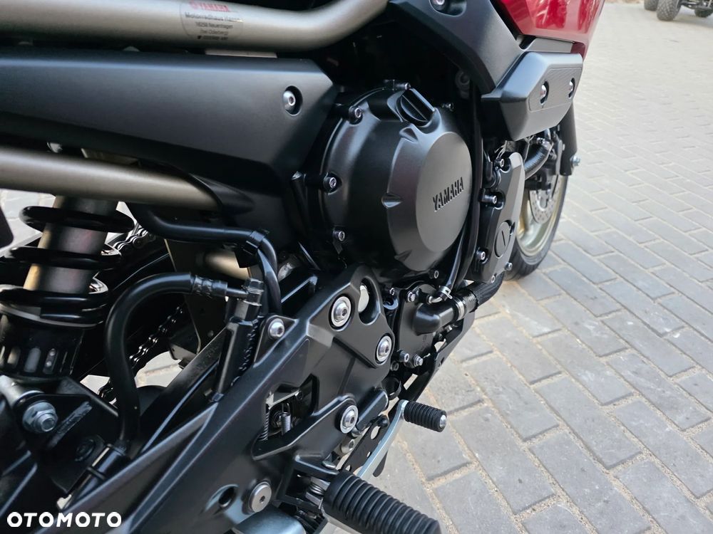 Yamaha XJ - 17
