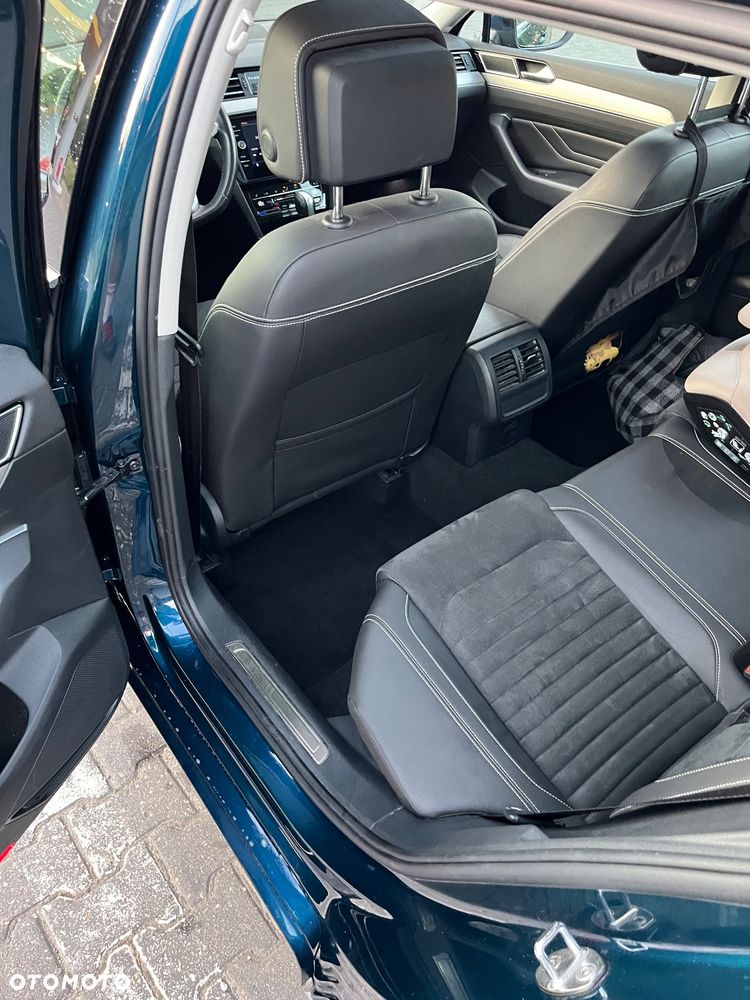 Volkswagen Passat 2.0 TDI Elegance DSG - 13