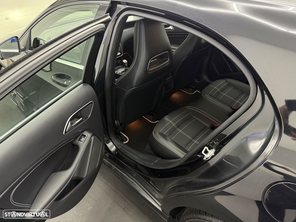 Mercedes-Benz A 180 d Urban - 13