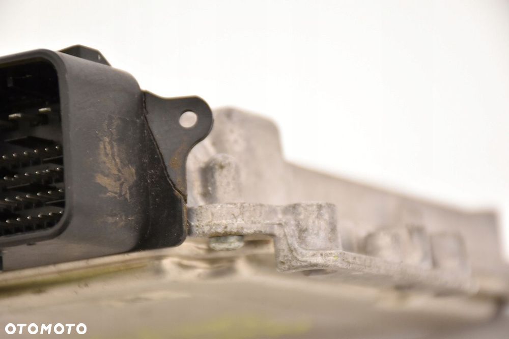 sterownik silnika range rover ej32-12c520-vc - 4
