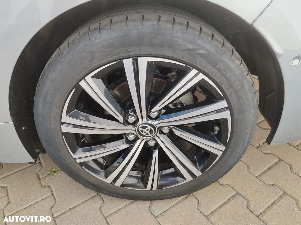 Toyota Corolla 1.8 HSD Exclusive interior Negru - 19