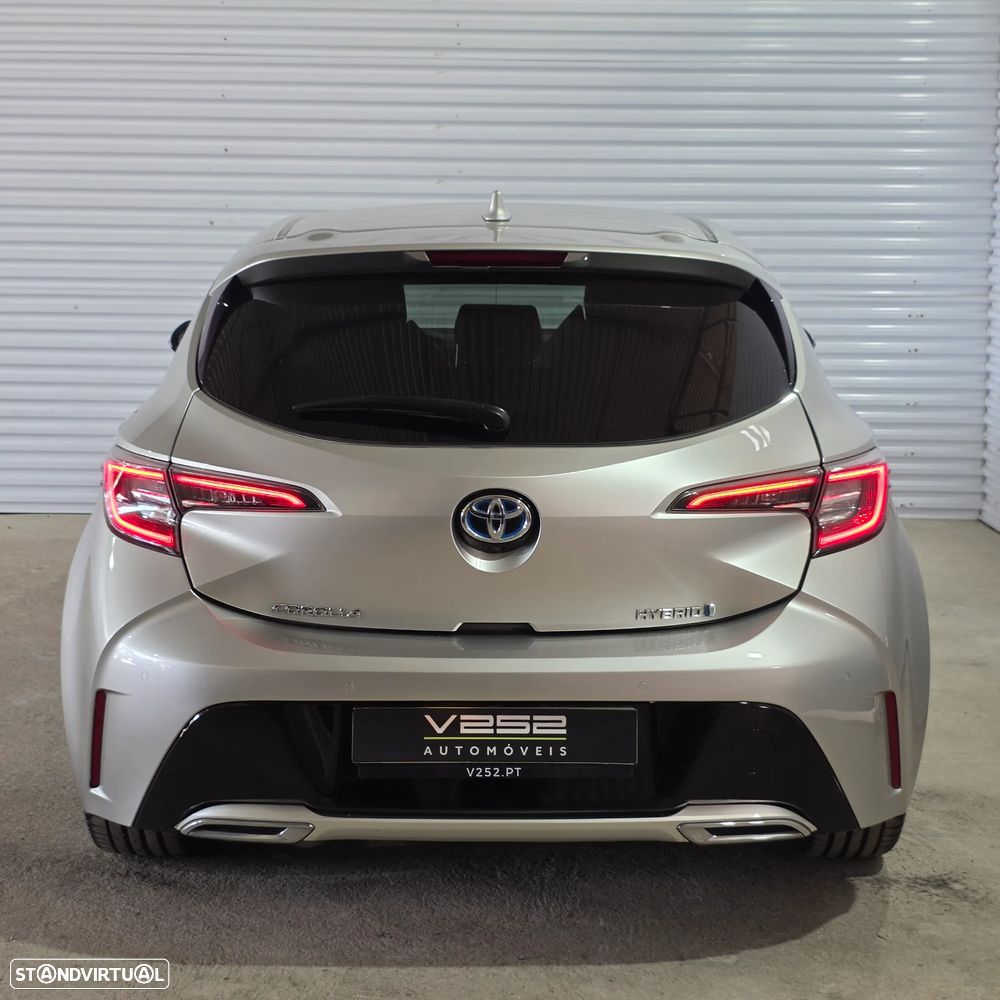 Toyota Corolla 2.0 Hybrid Exclusive - 8