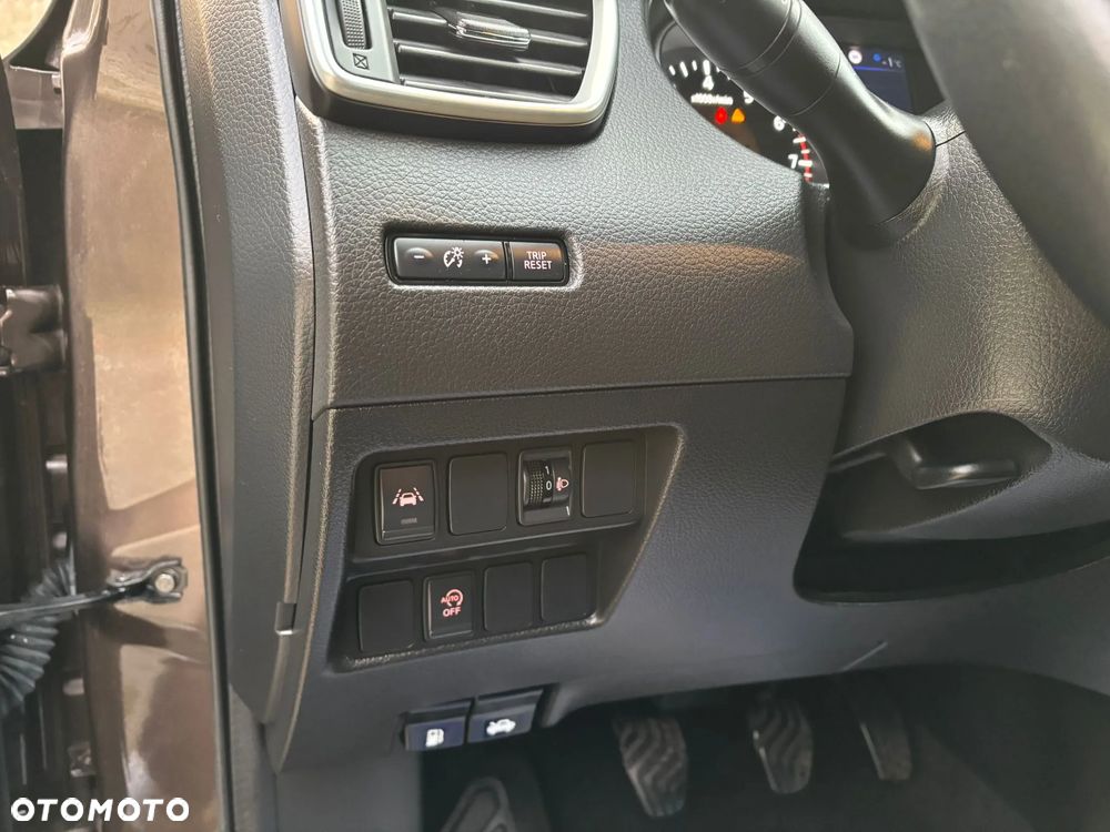 Nissan Qashqai 1.3 DIG-T N-WAY - 21