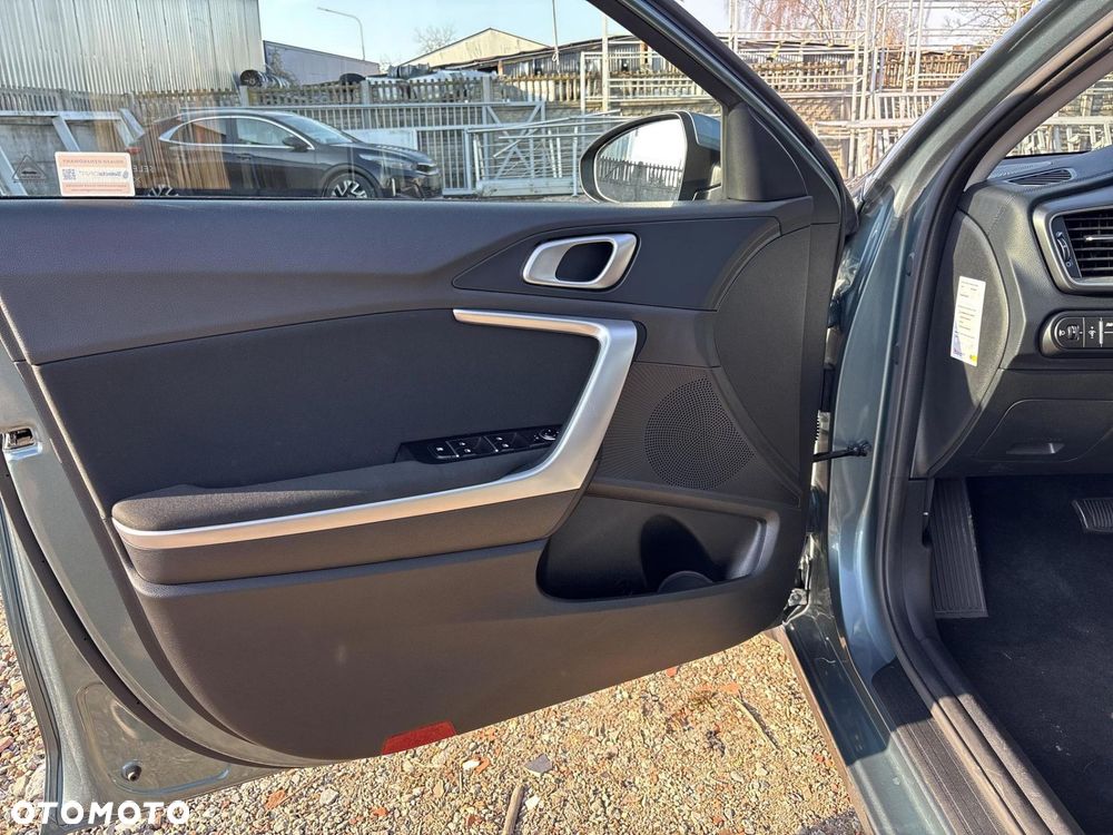 Kia Ceed 1.5 T-GDI M DCT - 10