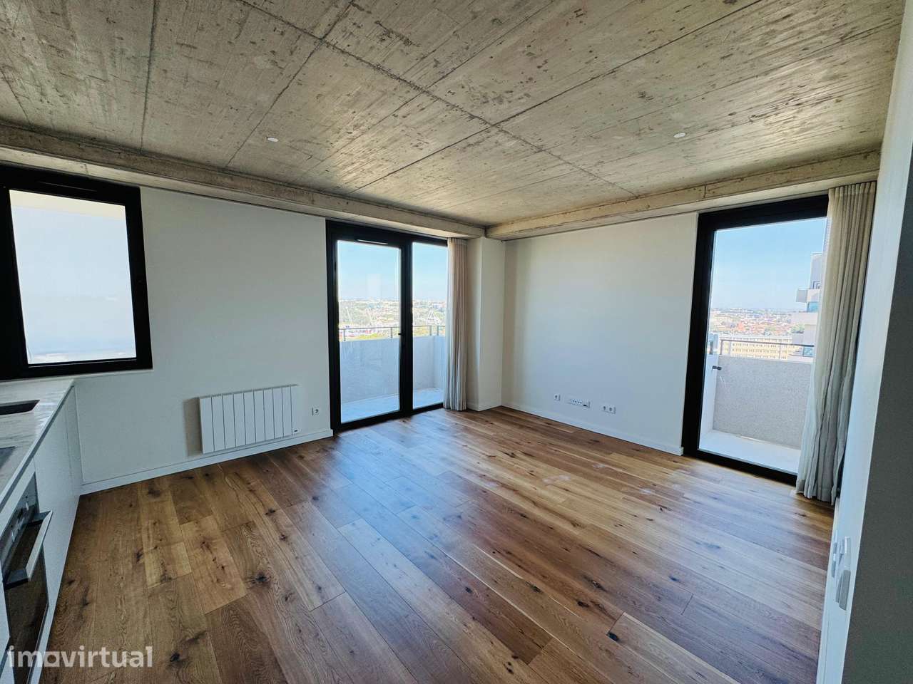Arrendamento de apartamento t2 na Avenida Doutor António Macedo - Grande imagem: 3/30