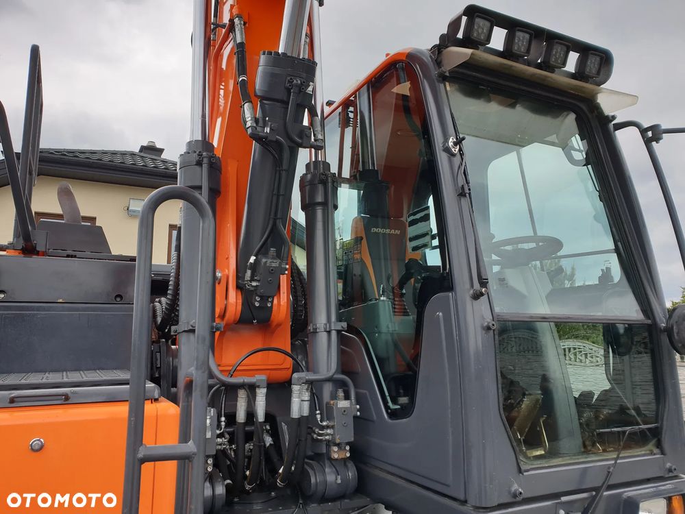 Doosan DX 170W ROTOTILT SPROWADZONY PIĘKNY STAN - 12