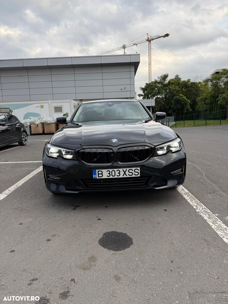 BMW 3 Series 2019 — imagine 19