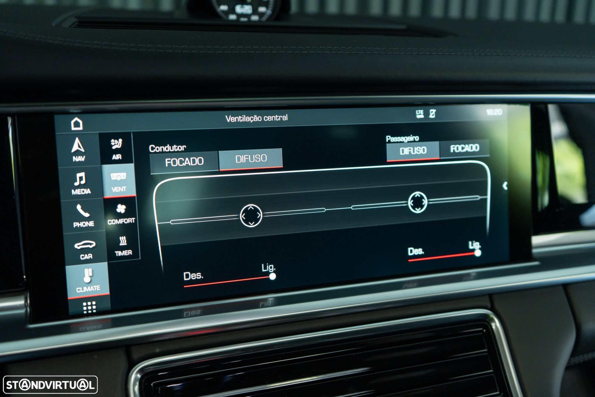 Porsche Panamera 4 E-Hybrid - 29