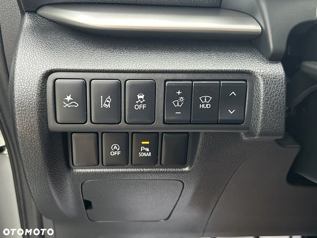 Mitsubishi Eclipse Cross - 29