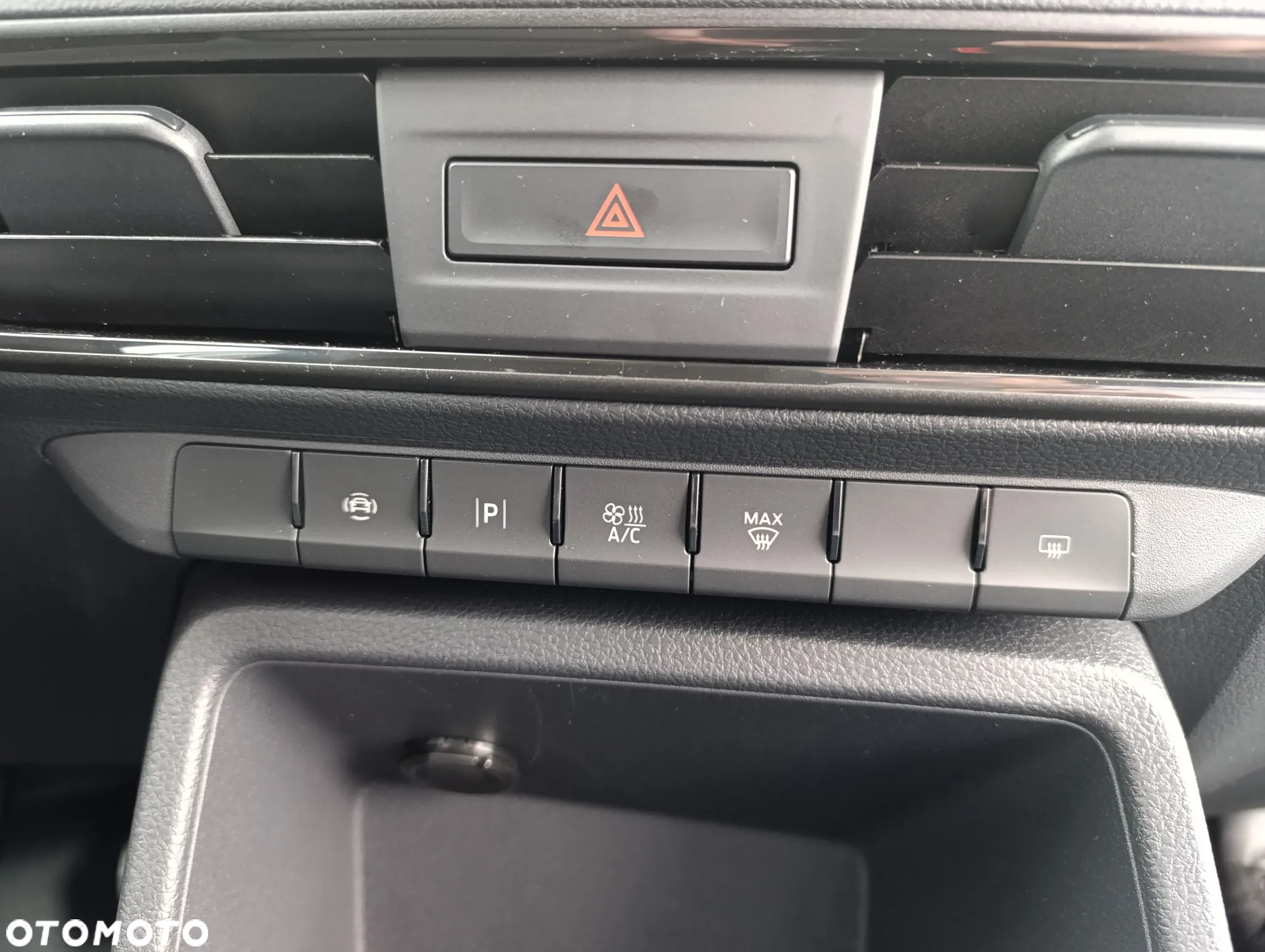 Ford Transit Connect - 29