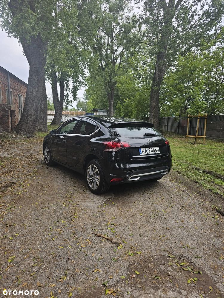Citroën DS4 1.6 e-HDi SoChic MCP - 4
