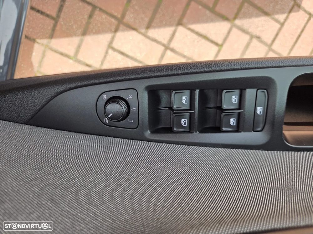 SEAT Leon ST 1.6 TDI Style S/S - 21