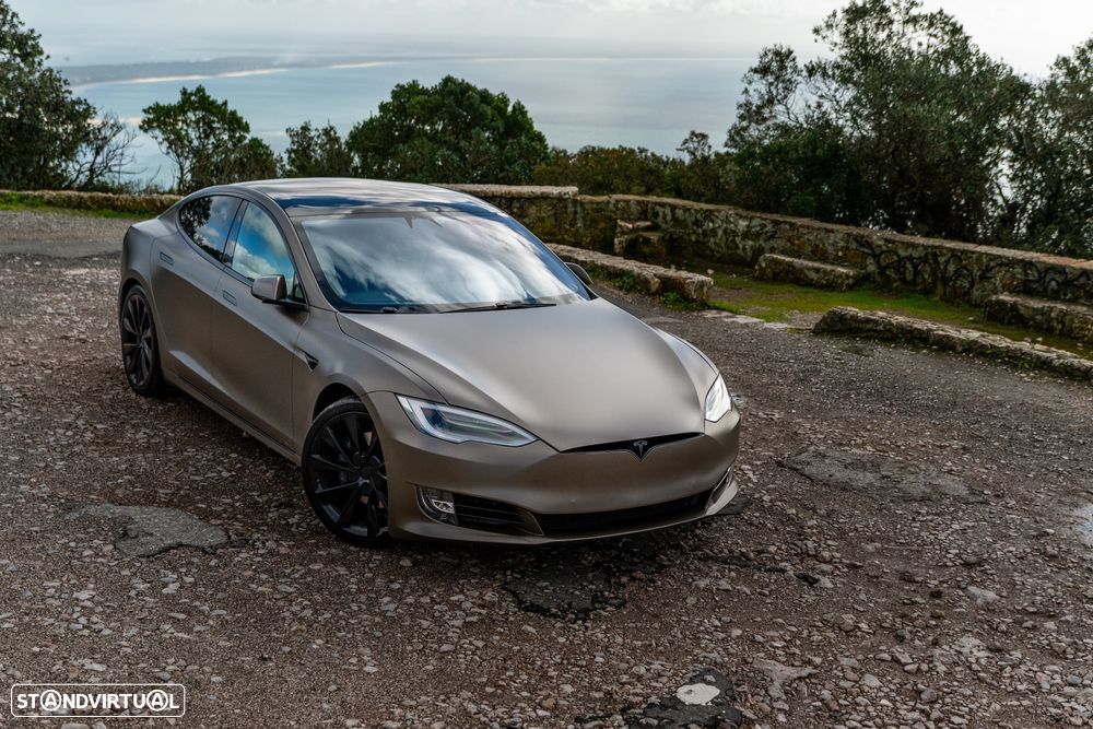 Tesla Model S Long Range - 3