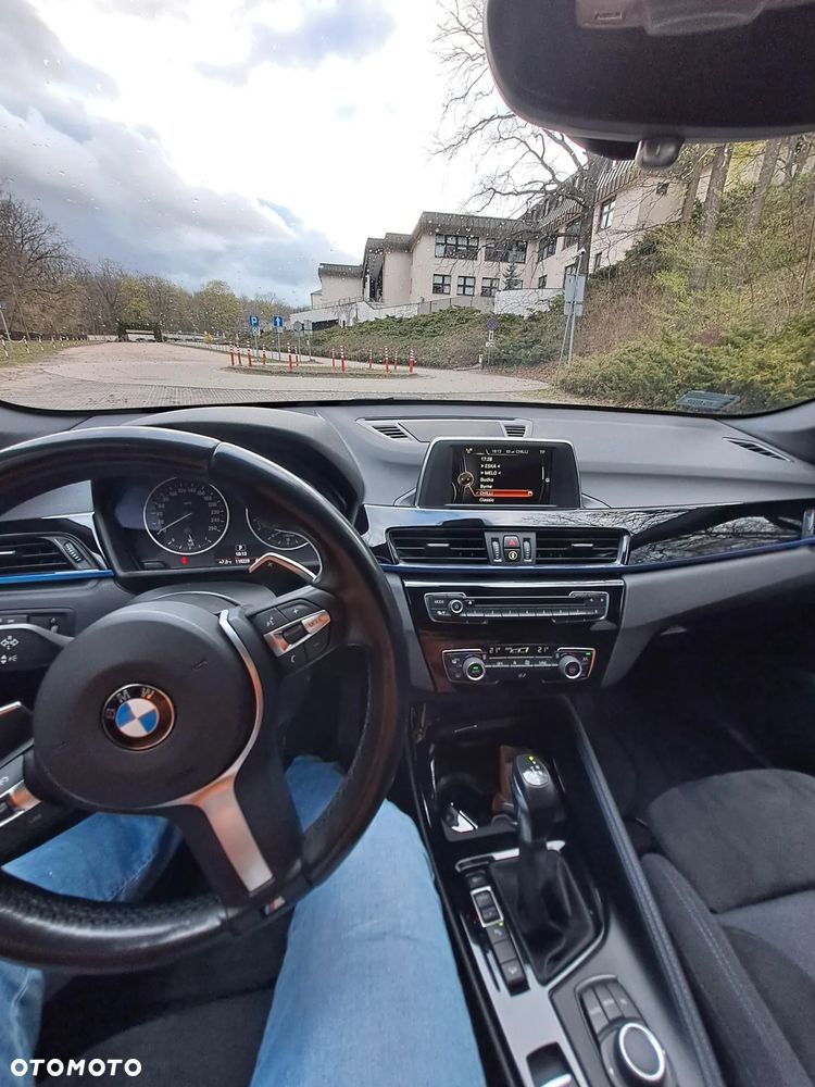 BMW X1 xDrive20i - 12
