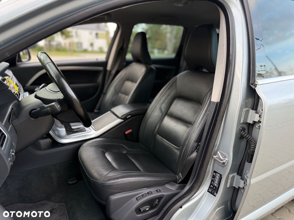 Volvo V70 D4 Geartronic Momentum - 11