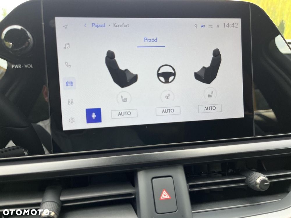 Lexus UX 250h GPF Business AWD - 20