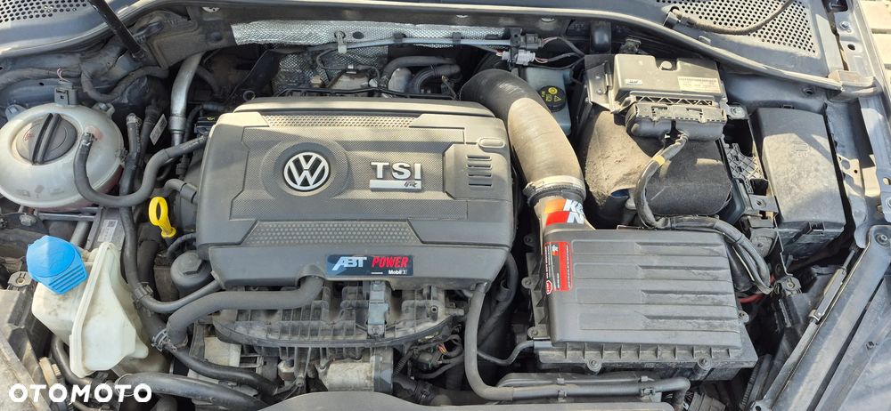 Volkswagen Golf - 14